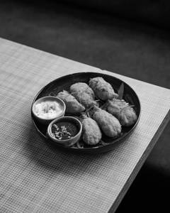 Paneer Fried Momos (6 Pcs)