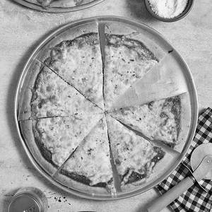 Classic Margherita Pizza