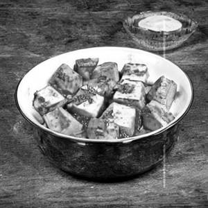 Paneer shahi kurra paneer
