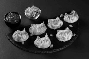Vegetable Fried Momos (6 Pcs)