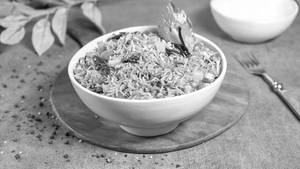 Veg Schezwan Chilly Garlic Fried Rice