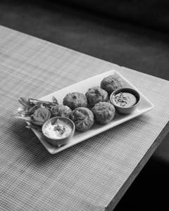 Veg Fried Momos (6 Pcs)