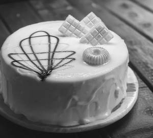 White Chocolate Cake (500Gm)