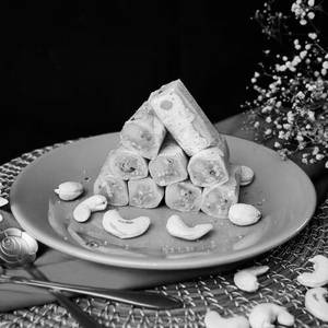 Kaju Roll