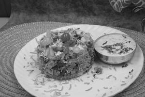 Navratan Biryani With Raita