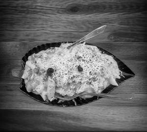 Chicken white sauce pasta