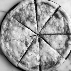 Cheese burst pizza