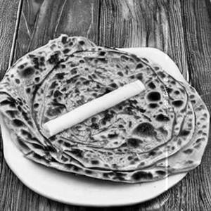 Italian cheese burst paratha