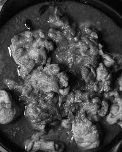 Chicken Varutharachathu