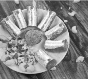 Gud Kaju Roll