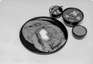 Malabar Parantha With Rajma