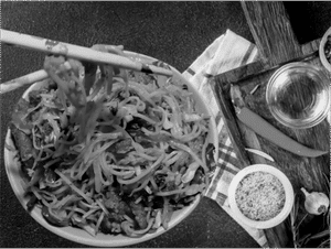 Veg Noodles [Serves 2]