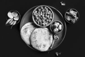 Chana Kulcha (300 Gm)