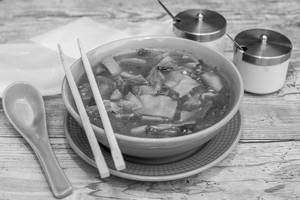 Veg Thukpa [Serves 1]