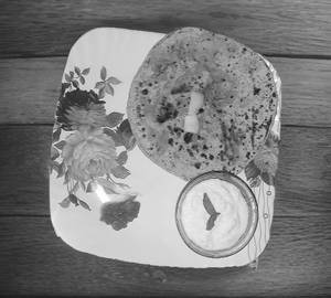 2 aloo paratha+ plain curd+ pickels