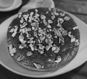 Eggless Date Walnut Cake 350 g