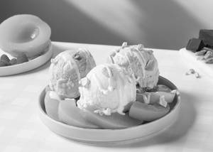 Peach Melba Sundae