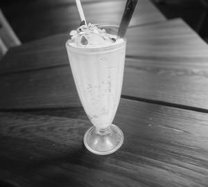 Dry fruit thick shake