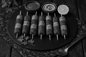 Dohra Kebab(double Layer Of Chicken + Mutton Seekh) (6pcs)