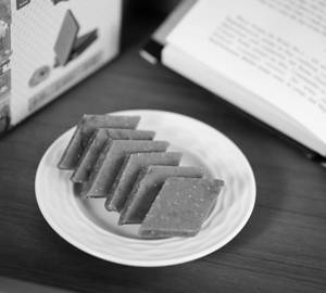 Anjeer Katli