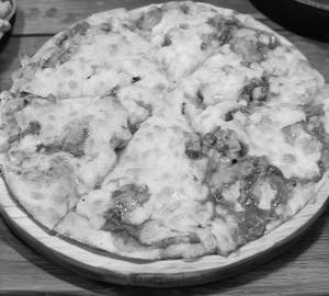 Chicken pizza medium ( 7 inch)