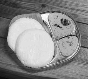 Tatte idli [1 piece]