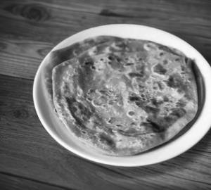 Butter Paratha (Tandoor Laccha)