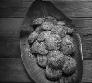 Garlic Podi Idly
