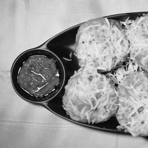 Afgani Momos (6 Pieces)
