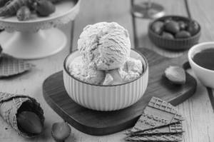 Mahabaleshwar Strawberries & Cream Zero Added Sugar Ice Cream