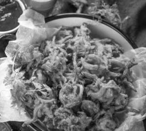Pyaz  pakodi