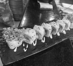 Kuuraku California Roll