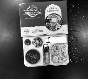 Dal Makhani With Jeera Rice