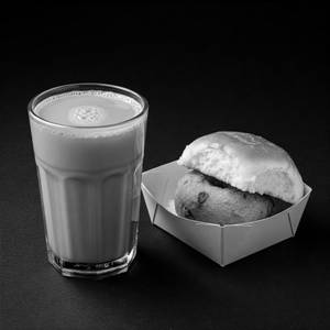 Desi Chai With Vada Pav