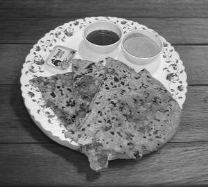2 Mix Vegetable Paratha