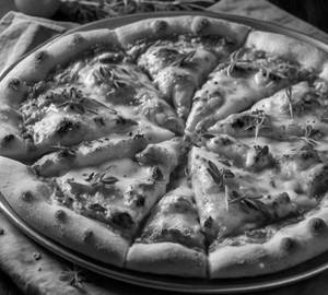 Alfredo paneer pizza (6 Inches)