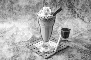 Nutella Kitkat Shake