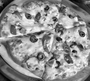 Veg Paradise Pizza