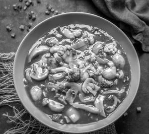 Veg In Butter Garlic Sauce
