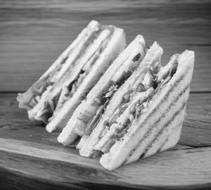 Tandoori Paneer Sandwich