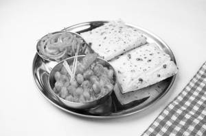 Chole Masala - Rumali Roti Combo