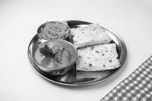 Railway Chicken Curry - Rumali Roti Thali
