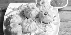 Veg Paneer Steamed Momos (6Pcs)