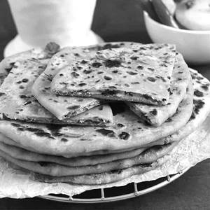 Paneer Paratha Tandoori