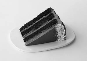 DEVIL'S FOOD MOCHA CAKE SLICE