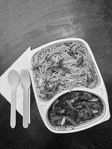 Chicken Schezwan Noodles & Chilli Chicken