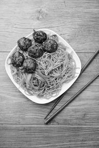 Singapore Noodles With Veg Manchurian