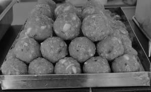 Gond-Dry Fruit Laddu