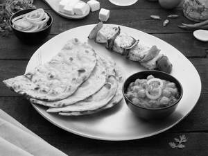 RDBD Paneer Tikka - Tandoori Roti - Amritsari Chole Combo