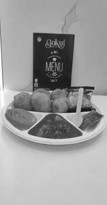 Club Kachori Sabzi [5 Pieces]